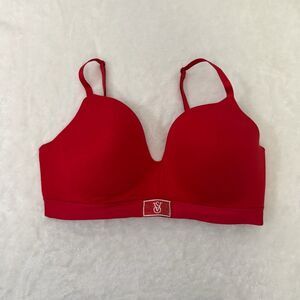 Victoria Secret Red Wireless Bra size 36DD